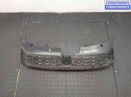 купить Решетка радиатора на Volkswagen Passat 7 2010-2015 Европа