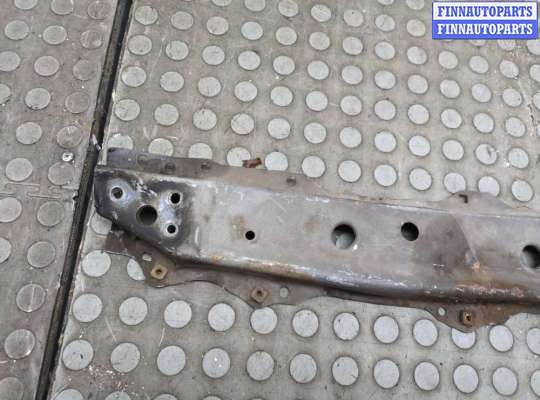 купить Балка под радиатор на Toyota Yaris 2005-2011