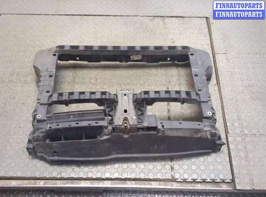 купить Рамка передняя (телевизор) на Volkswagen Golf 5 2003-2009