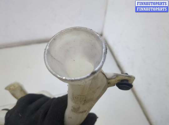 купить Бачок омывателя на Nissan Note E11 2005-2013