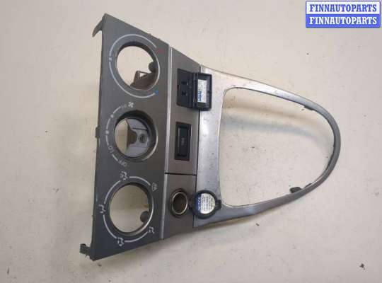 купить Рамка под кулису на Pontiac Vibe 1 2002-2008