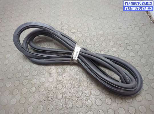 купить Уплотнитель на Volkswagen Tiguan 2016-2021