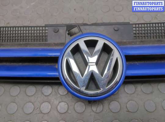 купить Решетка радиатора на Volkswagen Golf 4 1997-2006