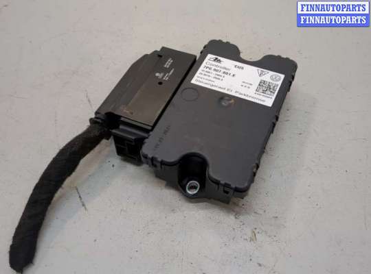 купить Блок управления стояночным тормозом на Volkswagen Touareg 2010-2014