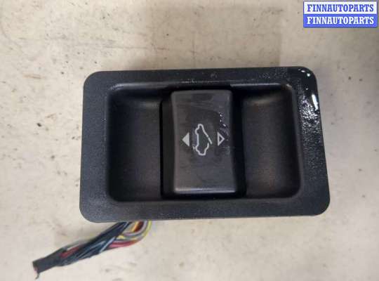 купить Кнопка управления люком на Acura MDX 2001-2006