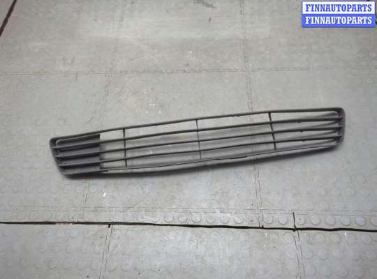 купить Заглушка (решётка) бампера на Ford Fiesta 2001-2007