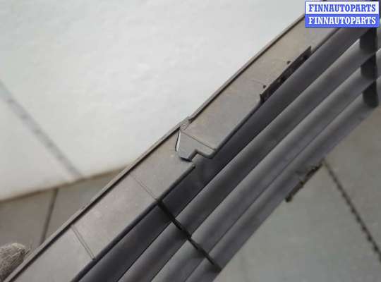 купить Заглушка (решётка) бампера на Ford Fiesta 2001-2007