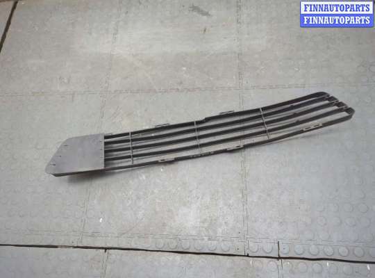 купить Заглушка (решётка) бампера на Ford Fiesta 2001-2007