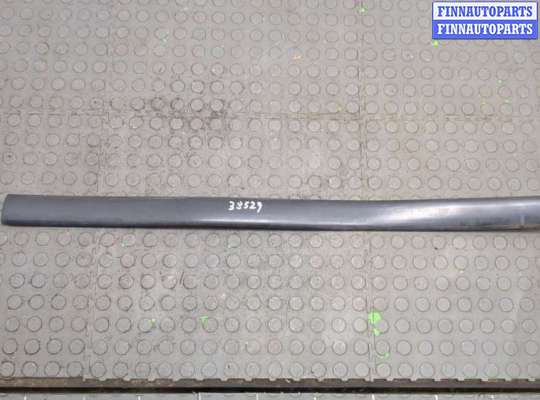 Молдинг двери FO1938022 на Ford Escort 1995-2001