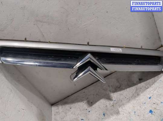 купить Решетка радиатора на Citroen C8 2002-2008