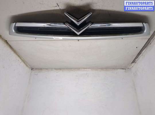 Решетка радиатора FT512409 на Citroen C8 2002-2008