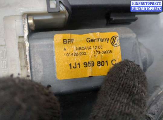 Стеклоподъемник электрический на Volkswagen Golf IV (1J)