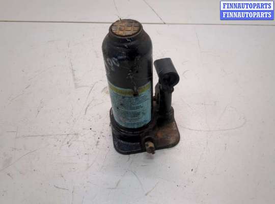 Домкрат гидравлический KA593839 на KIA Sorento BL 2002-2011