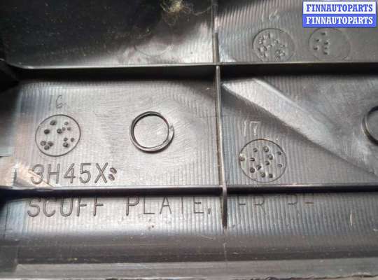 купить Накладка на порог на Mitsubishi Outlander Sport 2019-2025