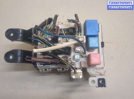 купить Блок предохранителей на Toyota Corolla E15 2006-2013