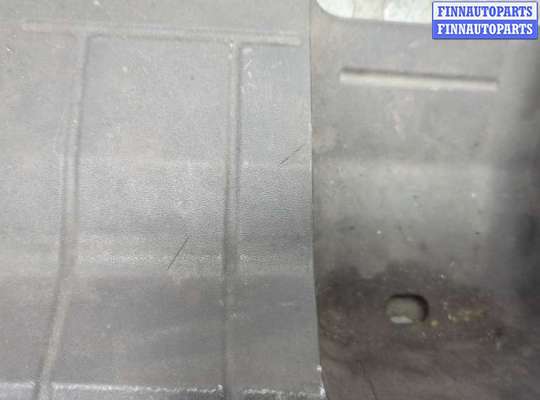 купить Накладка замка капота на Audi Q5 2008-2017