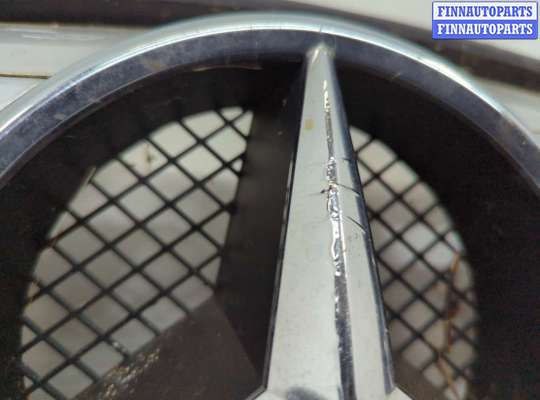 купить Решетка радиатора на Mercedes C W204 2006-2015