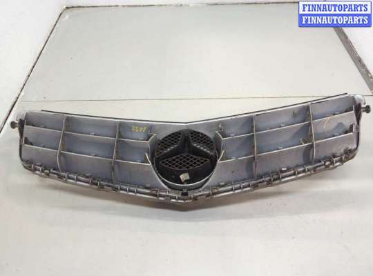 купить Решетка радиатора на Mercedes C W204 2006-2015