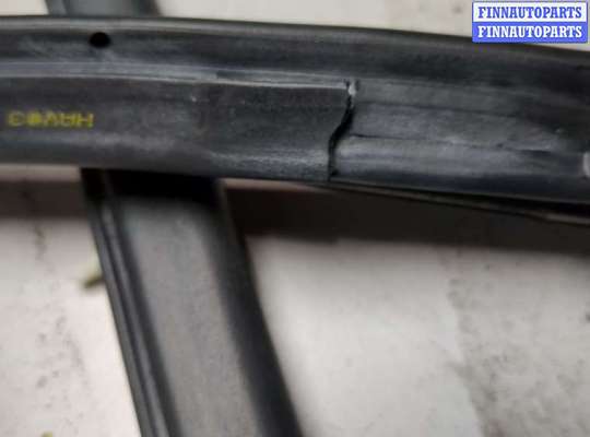 купить Уплотнитель на KIA Sportage 2004-2010