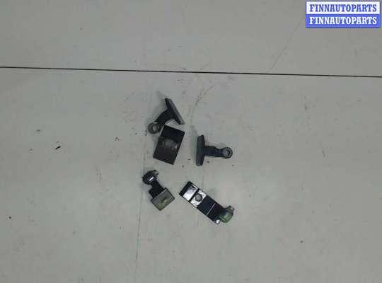 купить Петля двери на Ford Focus 1 1998-2004