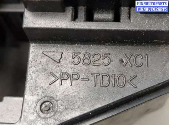 купить Блок предохранителей на Toyota Corolla E15 2006-2013