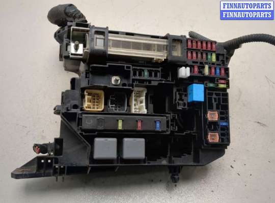 купить Блок предохранителей на Toyota Corolla E15 2006-2013