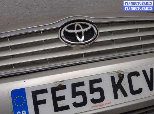 Бампер передний на Toyota Avensis II (T250)