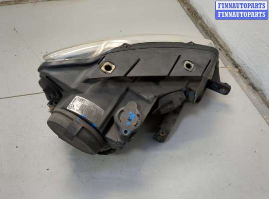 Фара передняя на Volkswagen Passat B6 (3C)