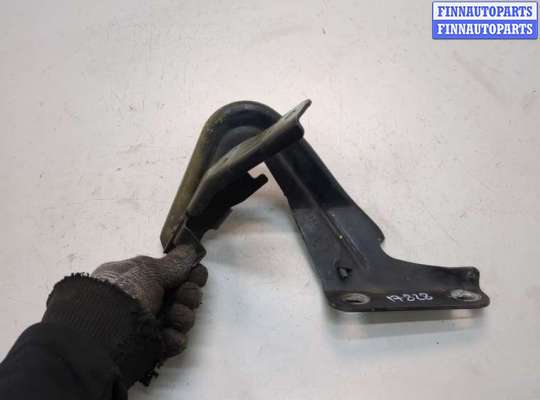 Петля капота на Ford Explorer V (U502)