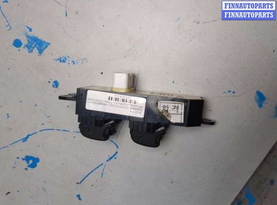 купить Кнопка стеклоподъемника (блок кнопок) на Hyundai Santa Fe 2000-2006