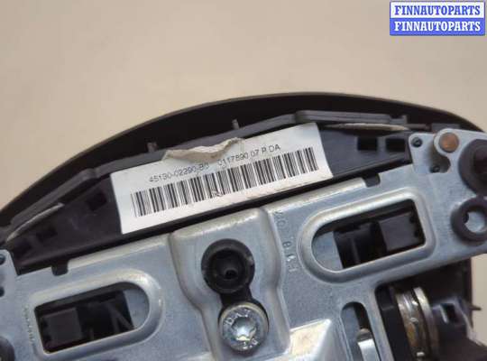 Подушка безопасности водителя (AirBag) на Toyota Auris I (E150)