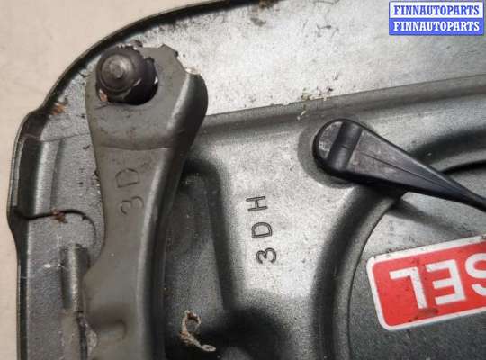 купить Лючок бензобака на Toyota Corolla E12 2001-2006