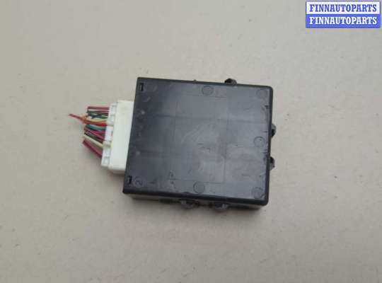 ЭБУ салона (Блок комфорта) на Toyota Matrix I (E13)