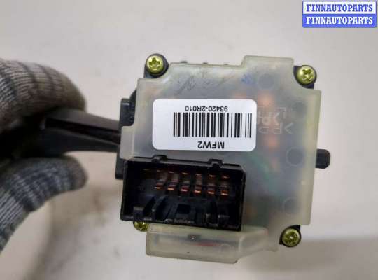 Подрулевой переключатель на Hyundai i30 I (FD)