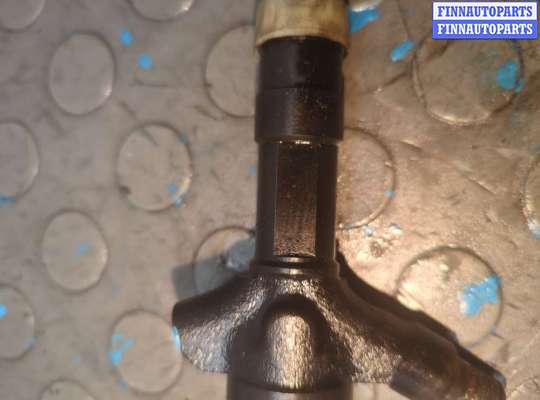 купить Форсунка топливная на Toyota Corolla Verso 2004-2009