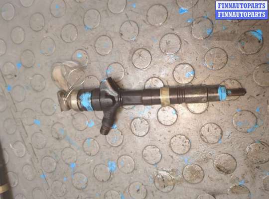 купить Форсунка топливная на Toyota Corolla Verso 2004-2009