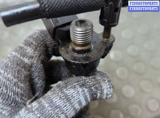купить Форсунка топливная на BMW 3 E90, E91, E92, E93 2005-2012
