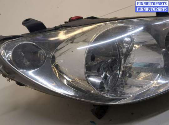 Фара передняя на Peugeot 307