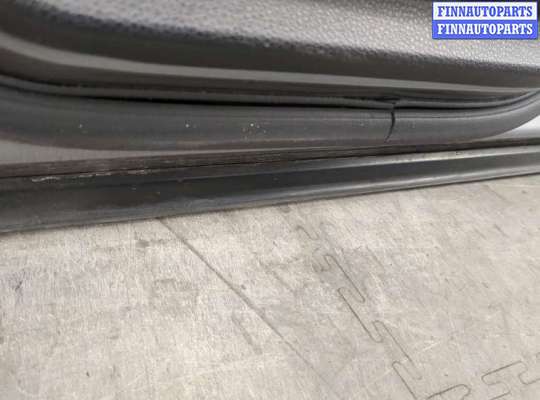 купить Стекло боковой двери на Mercedes C W204 2007-2013