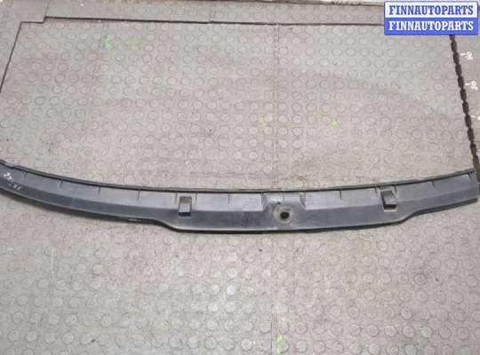 купить Жабо под дворники (дождевик) на Audi A6 (C4) 1994-1997