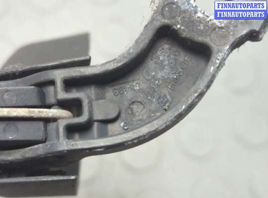 купить Щеткодержатель на Volvo V50 2004-2012