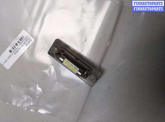 Купить Подсветка номера на Volkswagen Passat 5 2000-2005 Подсветка номера VG2780529 на Volkswagen Passat 5 2000-2005