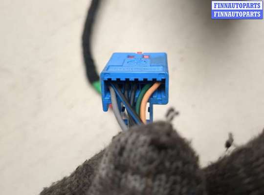 купить Зеркало боковое на Volvo V50 2004-2012
