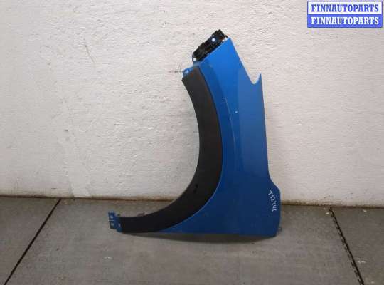 Крыло переднее