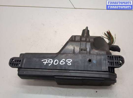 купить Блок предохранителей на Toyota Avensis 1 1997-2003