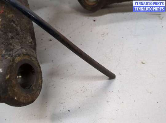 купить Ступица (кулак, цапфа) на Nissan X-Trail (T30) 2001-2007