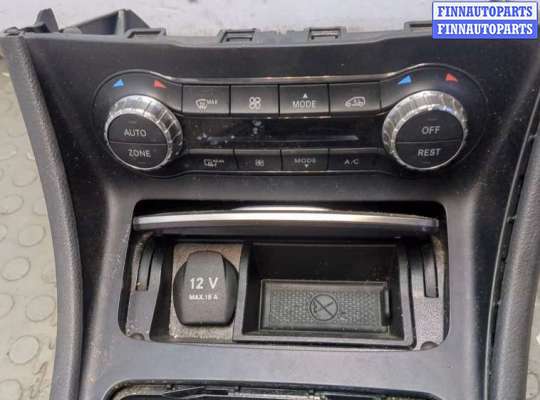 купить Консоль салона (кулисная часть) на Mercedes A W176 2012-2018