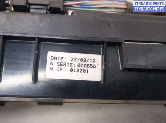 Дисплей бортового компьютера на Renault Scenic III