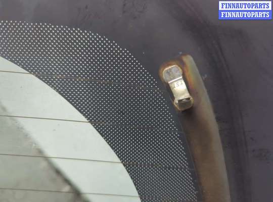 Стекло заднее