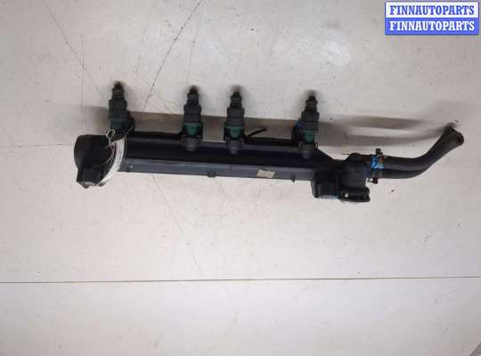 Форсунка топливная на Volkswagen Golf IV (1J)